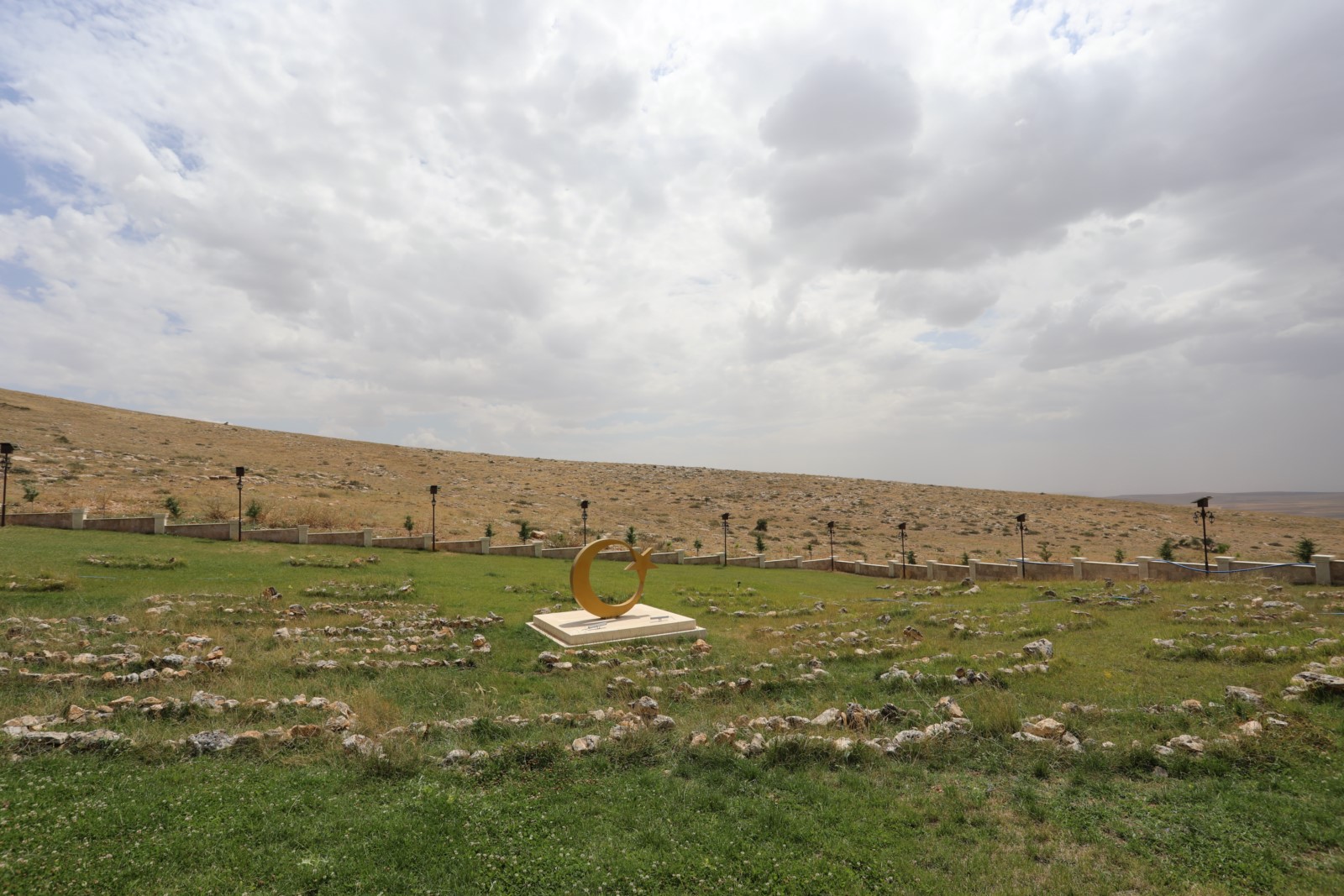 Mangaldağı Şehitliği (2).JPG