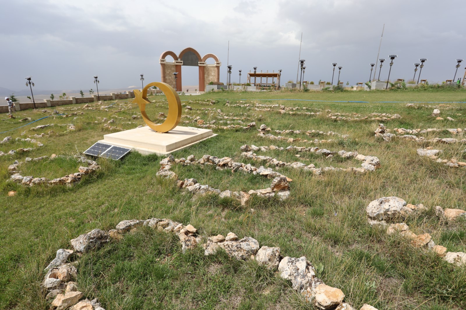 Mangaldağı Şehitliği (19).JPG